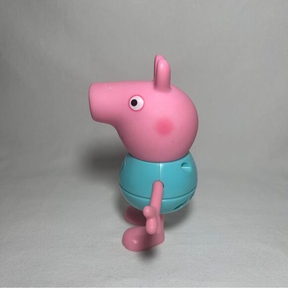 9 Pc Peppa Pig Talking Dress Up Doll and accessories - Picture 5 of 9